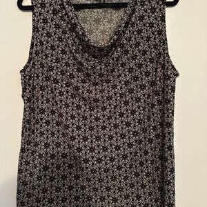 Black and White Patterned Women's Top